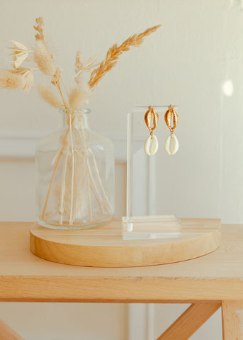 Kenzie Stud Pearl Earring With Beaded Ear Cuff